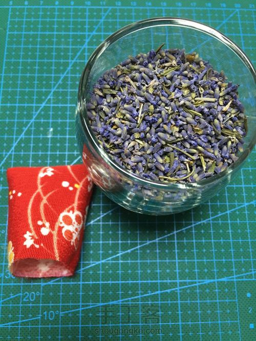 流苏薰衣草香包 第9步