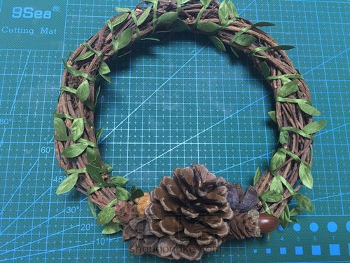 松塔花环之圣诞款 第6步