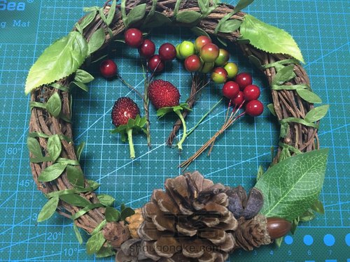 松塔花环之圣诞款 第9步