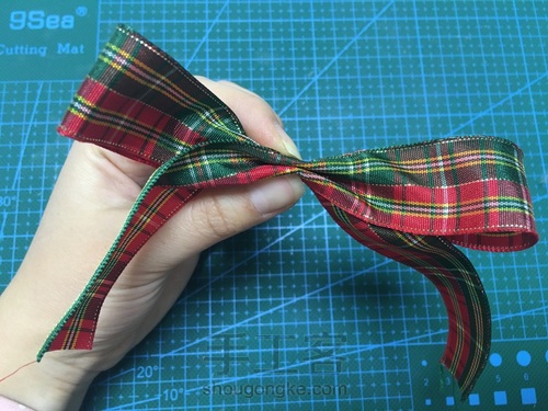 松塔花环之圣诞款 第20步