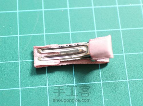 可爱的糖果发夹 第6步