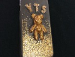 来个简单的黄金滴胶小熊手机壳吧！