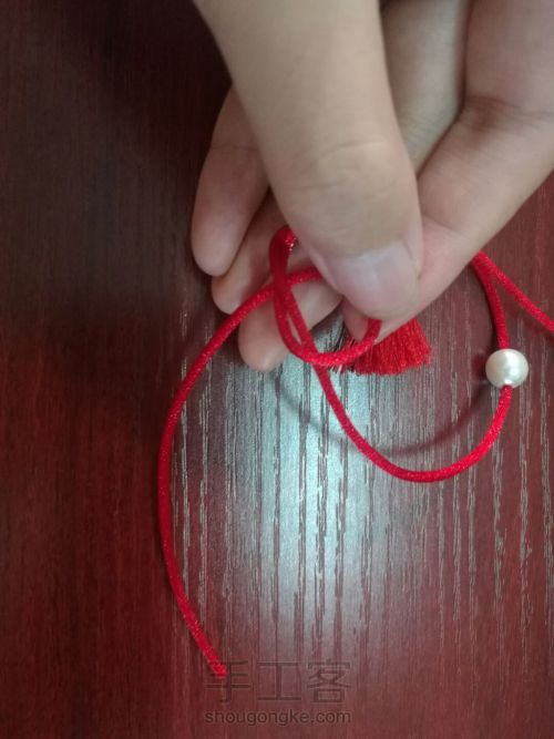 超简单的红色手绳 第10步