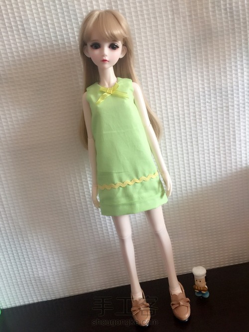 清新无袖连衣裙 第1步