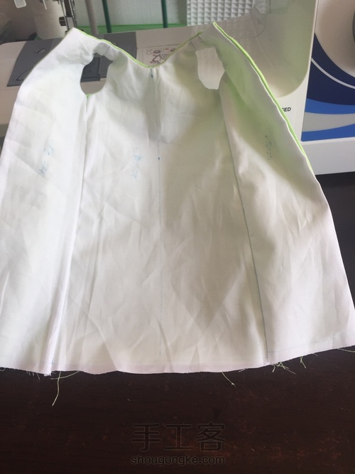 清新无袖连衣裙 第11步