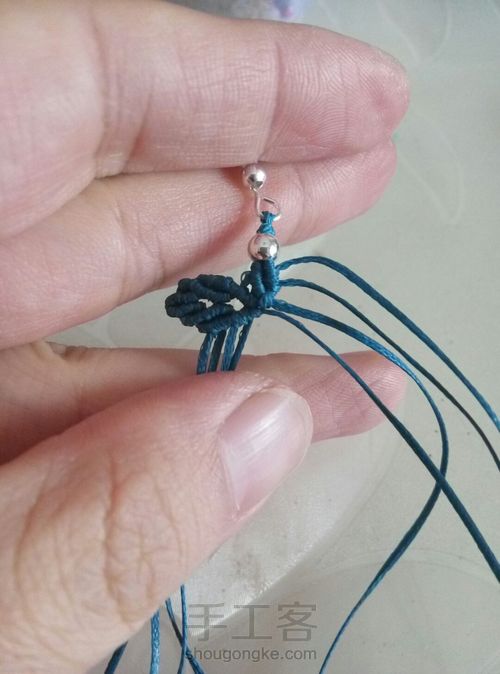 简单雅致的小耳坠 第6步