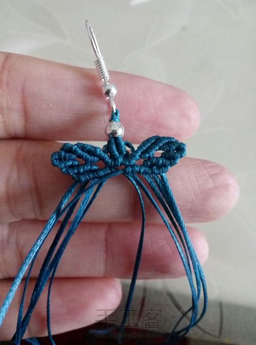 简单雅致的小耳坠 第7步