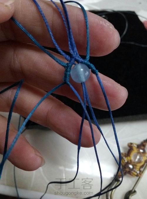 古典胸针 第5步