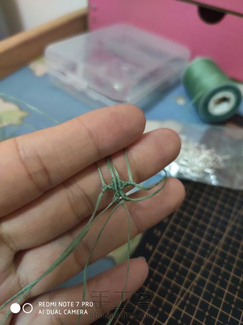 白玉平安扣耳环 第3步