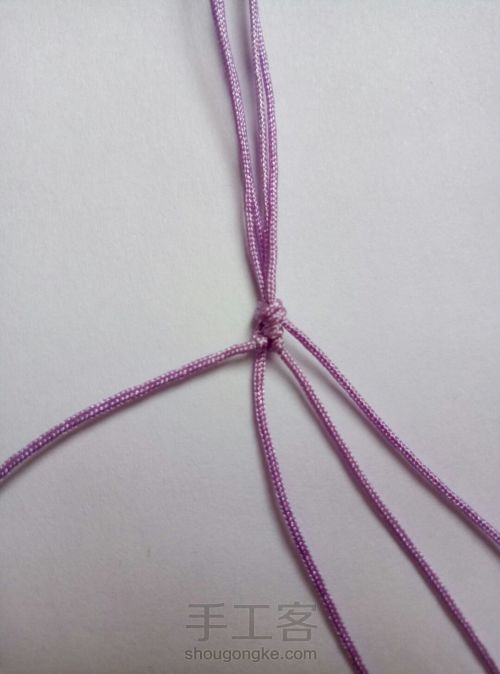 简单编织手绳 第3步