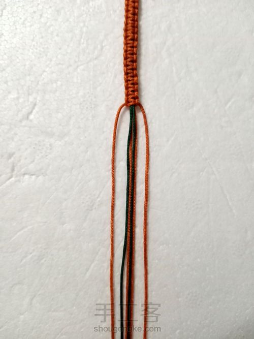 斜卷结手链（Q） 第2步