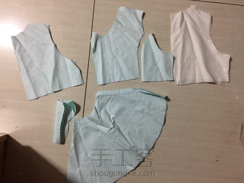 宝宝上衣 第1步