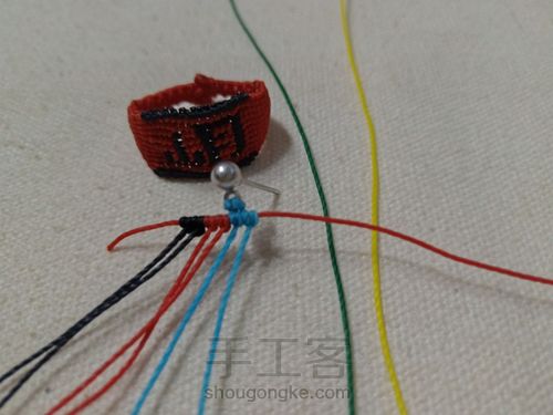 【重彩】超简单的五色斜卷结耳钉 第12步