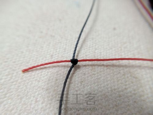 【重彩】超简单的五色斜卷结耳钉 第3步