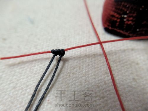 【重彩】超简单的五色斜卷结耳钉 第5步