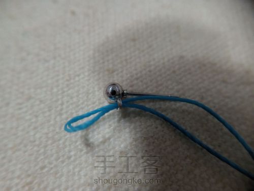 【重彩】超简单的五色斜卷结耳钉 第7步