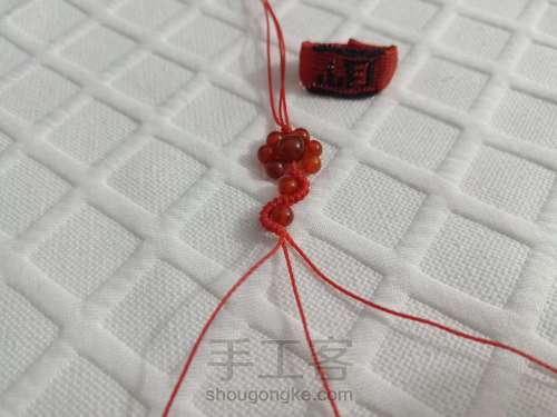 【迷姝】玛瑙珠金刚结蛇结组合手绳 本命年中国红手绳 第12步