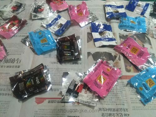 糖纸改造浪漫微花束 第1步