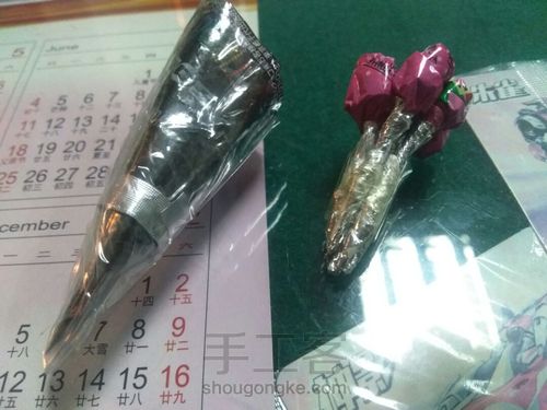 糖纸改造浪漫微花束 第4步