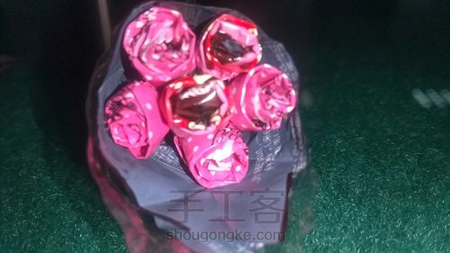 糖纸改造浪漫微花束 第7步