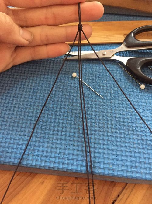 结绳珠饰 转运时尚手链 第4步