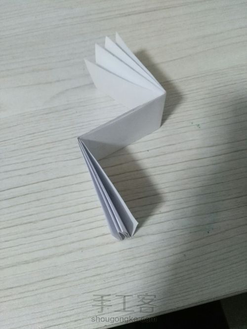 『折纸』折叠式小卡片 第5步