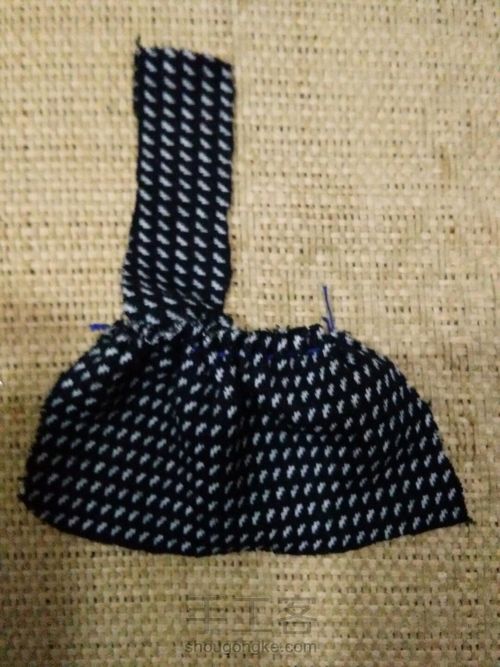 迷糊娃娃衣服 第4步