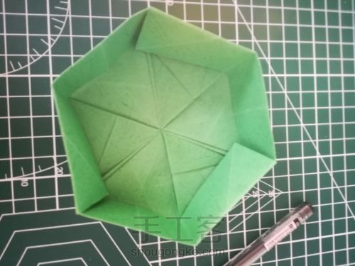 六边折纸盒 第29步