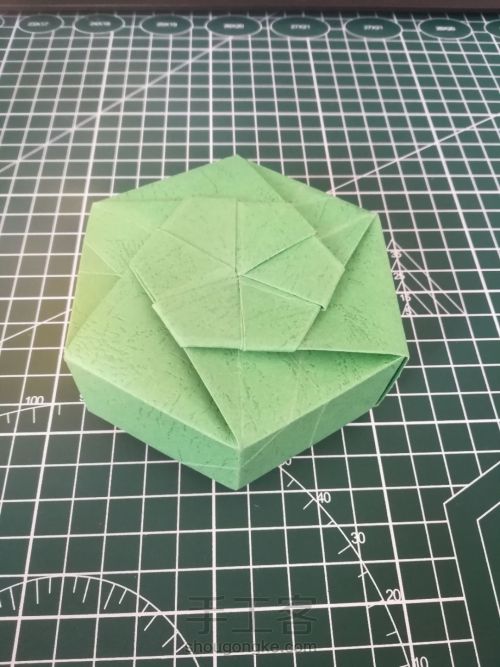 六边折纸盒 第31步