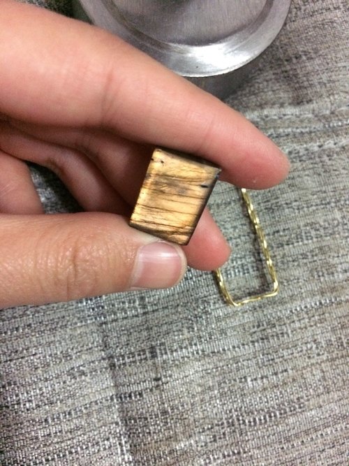 两用款拉长绕线吊坠 第2步