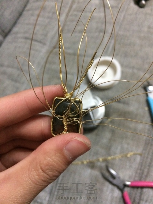 两用款拉长绕线吊坠 第21步
