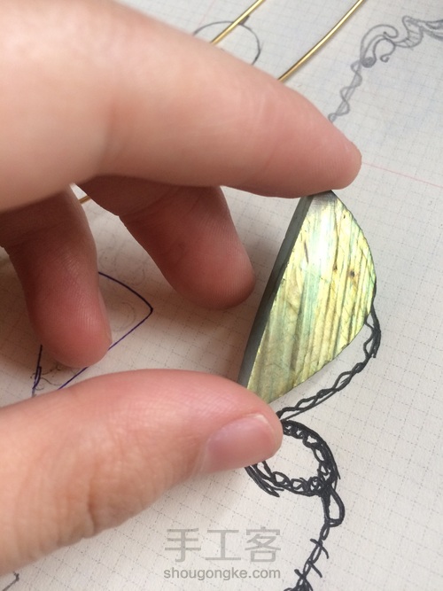 美美哒蝴蝶胸针 第1步