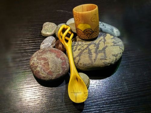 第二次挑战镂空 第1步