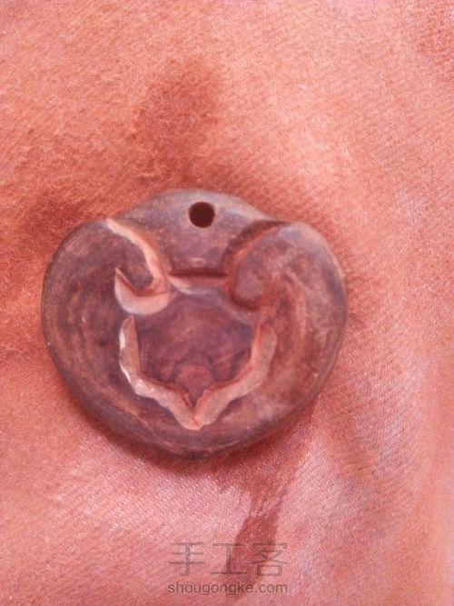 小玲珑长命锁 第3步