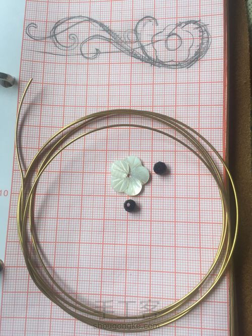 由线条转变而来的--卷花贝片胸针 第3步