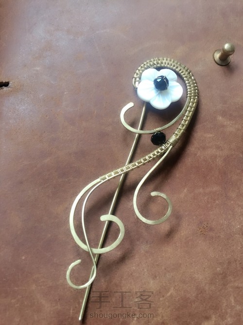 由线条转变而来的--卷花贝片胸针 第13步