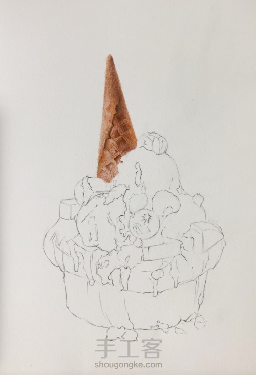 彩铅手绘冰淇淋蛋糕 第2步