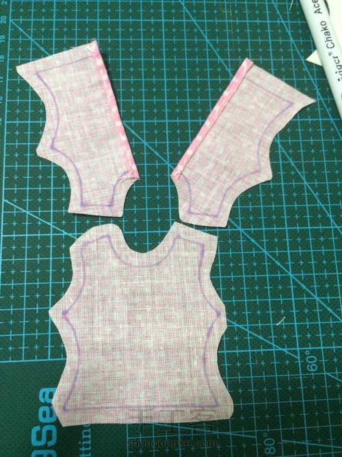 碎布头的逆袭之小蛮腰和她的粉裙子 第2步