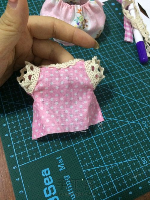 碎布头的逆袭之小蛮腰和她的粉裙子 第4步