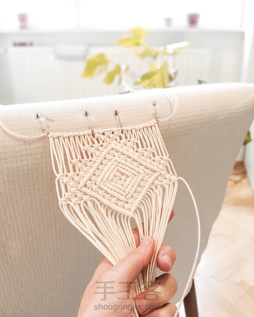 编绳挂毯 第3步