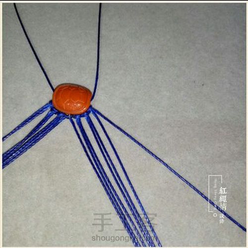 南红小富甲手绳 第11步