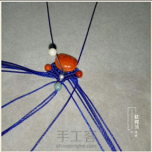 南红小富甲手绳 第28步