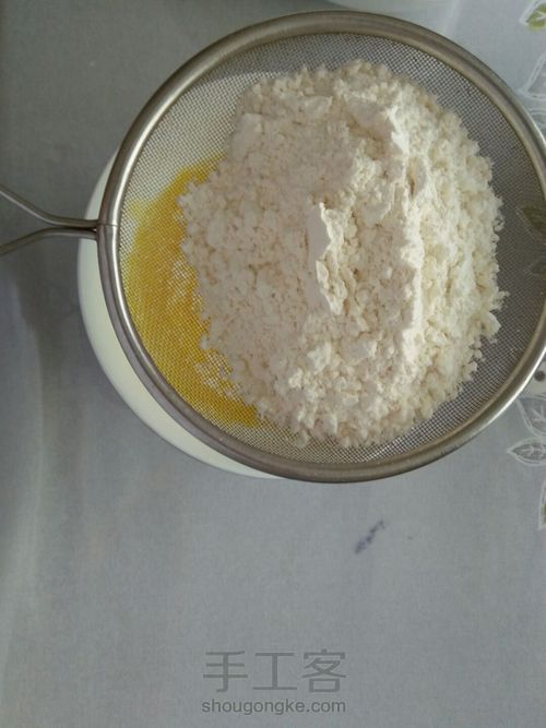 纸杯戚风蛋糕 第4步