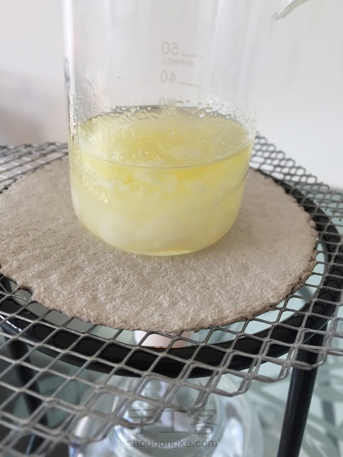 给家人的马油膏 第2步