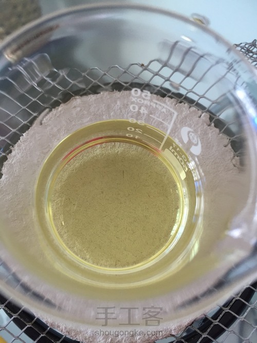 给家人的马油膏 第3步