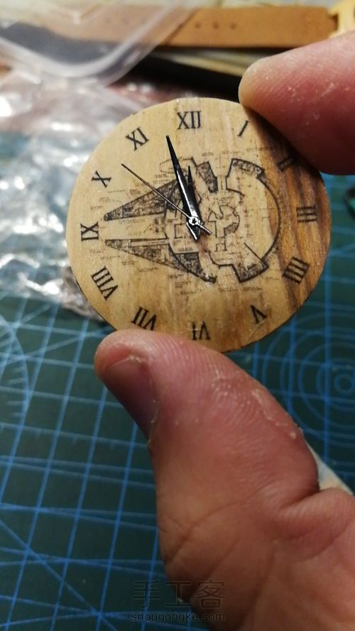 制作一块木头手表 第11步