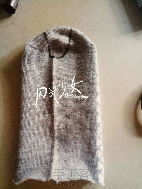 用袜子做龙猫 第2步