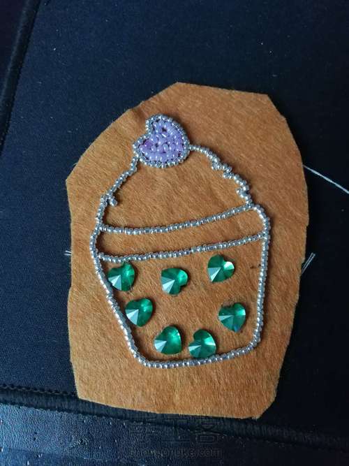 冰淇淋胸针 第4步