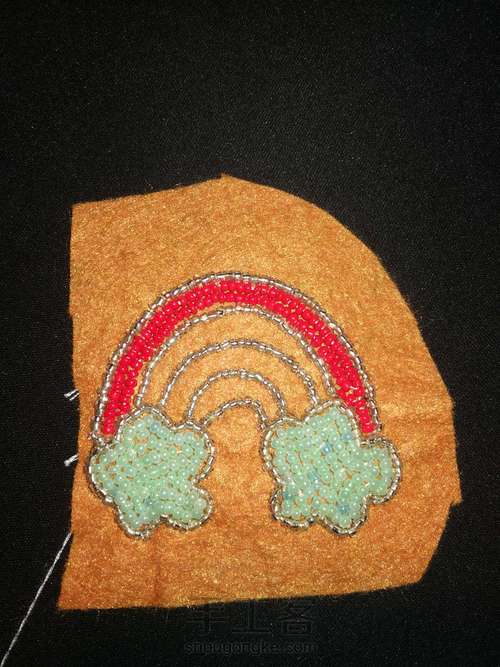 彩虹🌈胸针 第4步