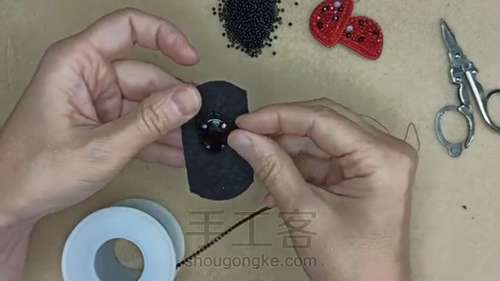 瓢虫胸针 第10步